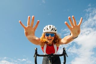 Kvíz: Znáte opravdu pravidla pro cyklisty? Otestujte si, jestli se vám náhodou nehrozí pokuta
